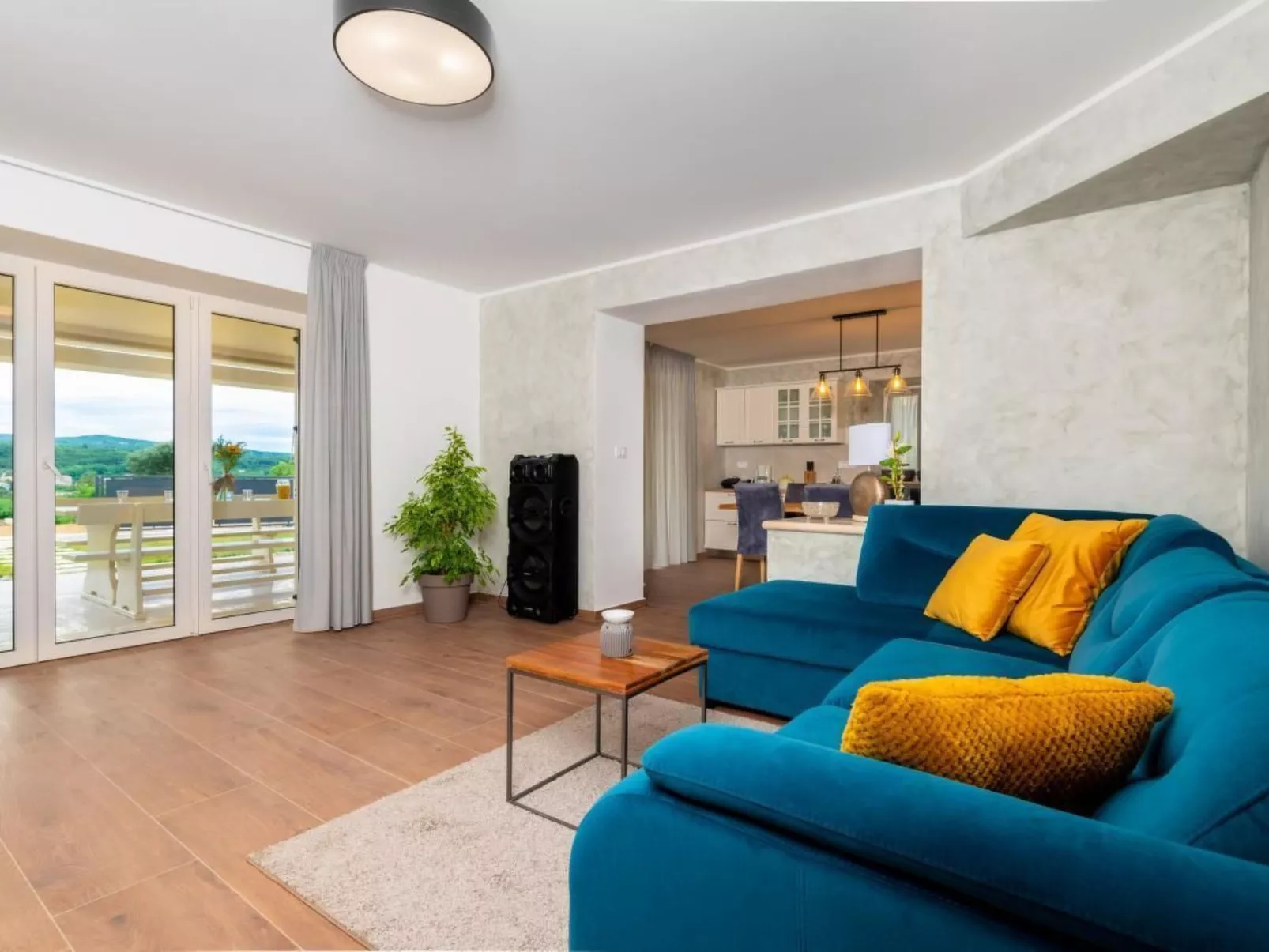 Villa Violette mit Pool nahe Stadtzentrum-Binnen