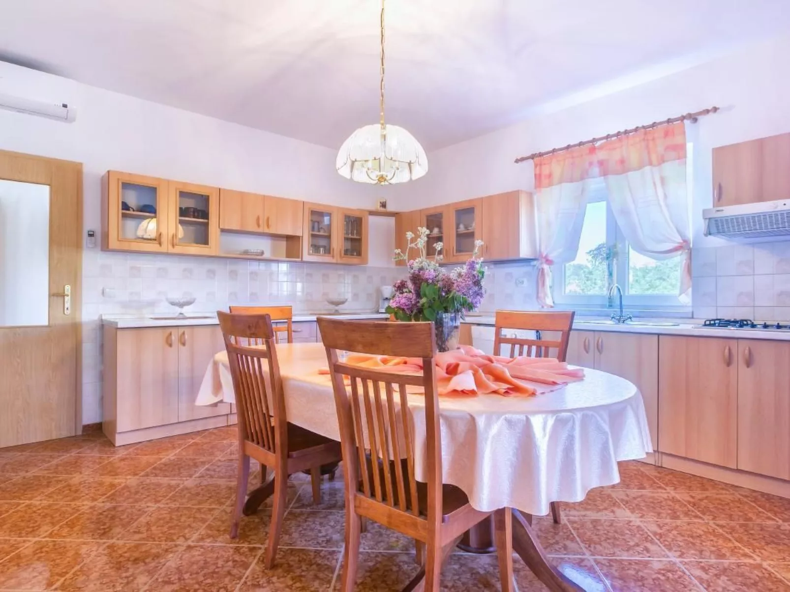 Für 5 Personen ca. 110 m&sup2; in Ližnjan, Istrien (Medulin und Umgebung)-Binnen