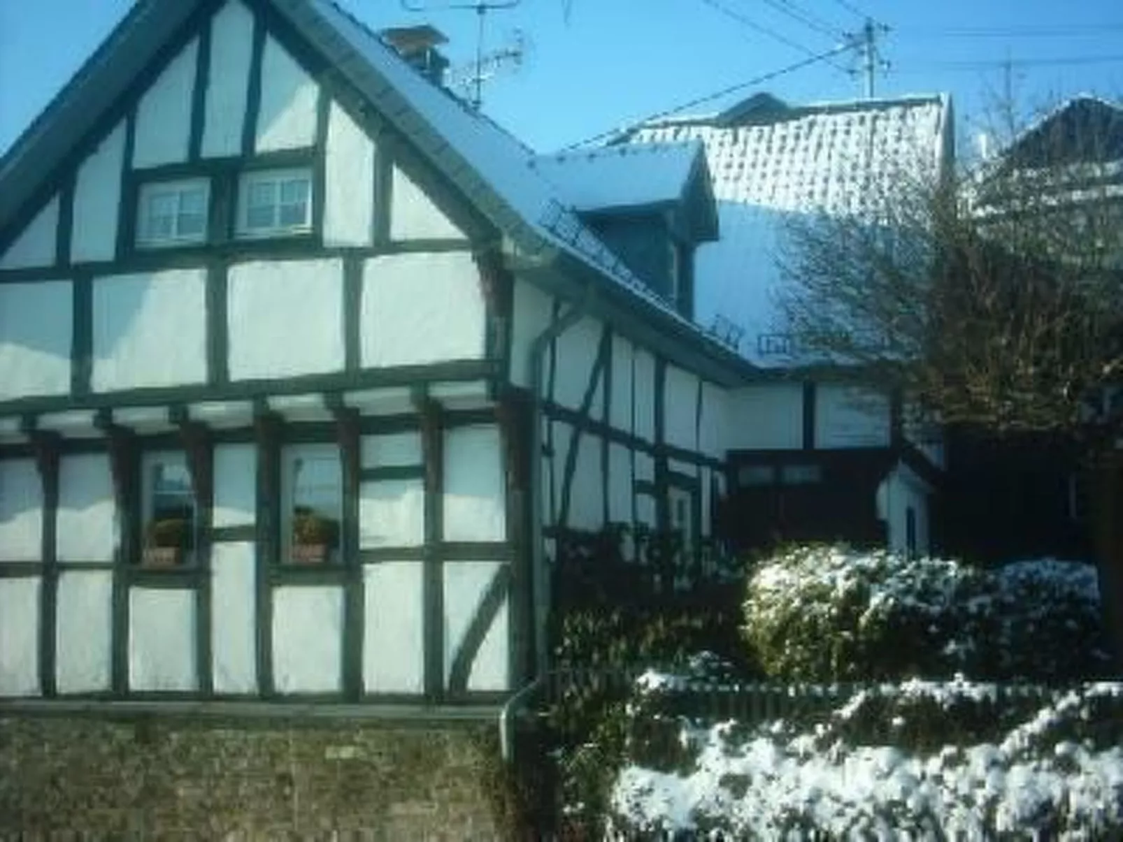 Ferien-Apartment  1-Buiten