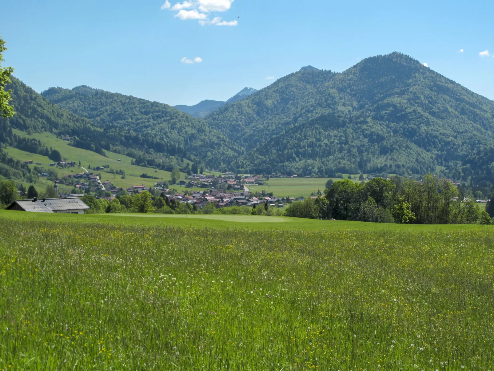 Gemütliche Wohnung im Zentrum von Reit im Winkl-Omgeving