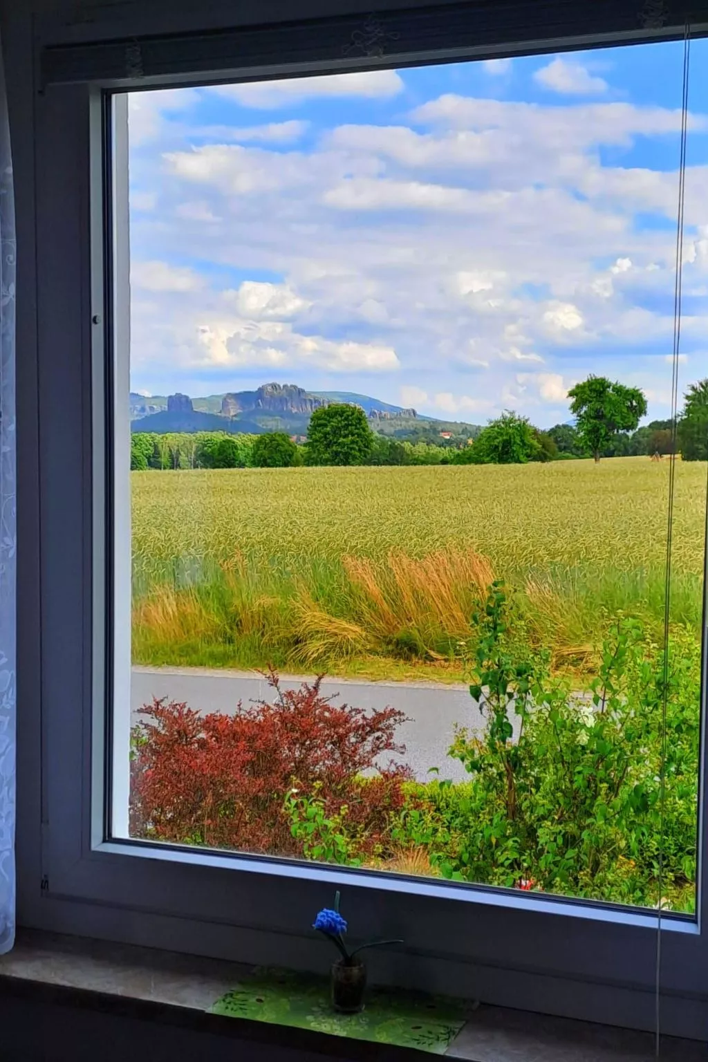 Schöne Ferienwohnung mit Garten und Grill-Image-tags.info