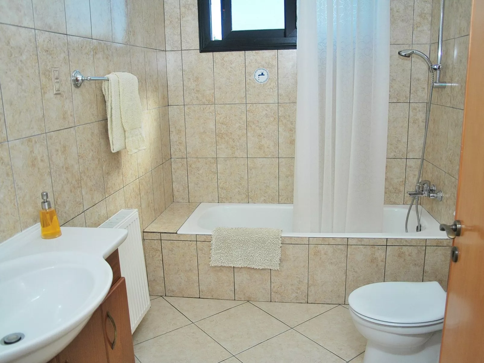 Kissonerga Apartment-Image-tags.info