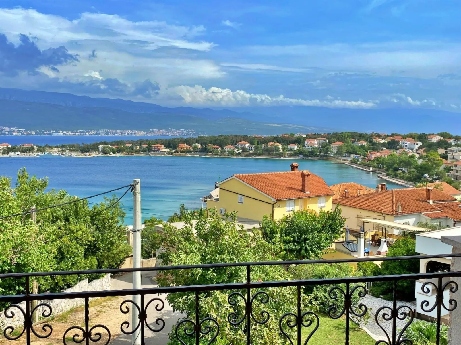 Apartment Rebeka-Buiten