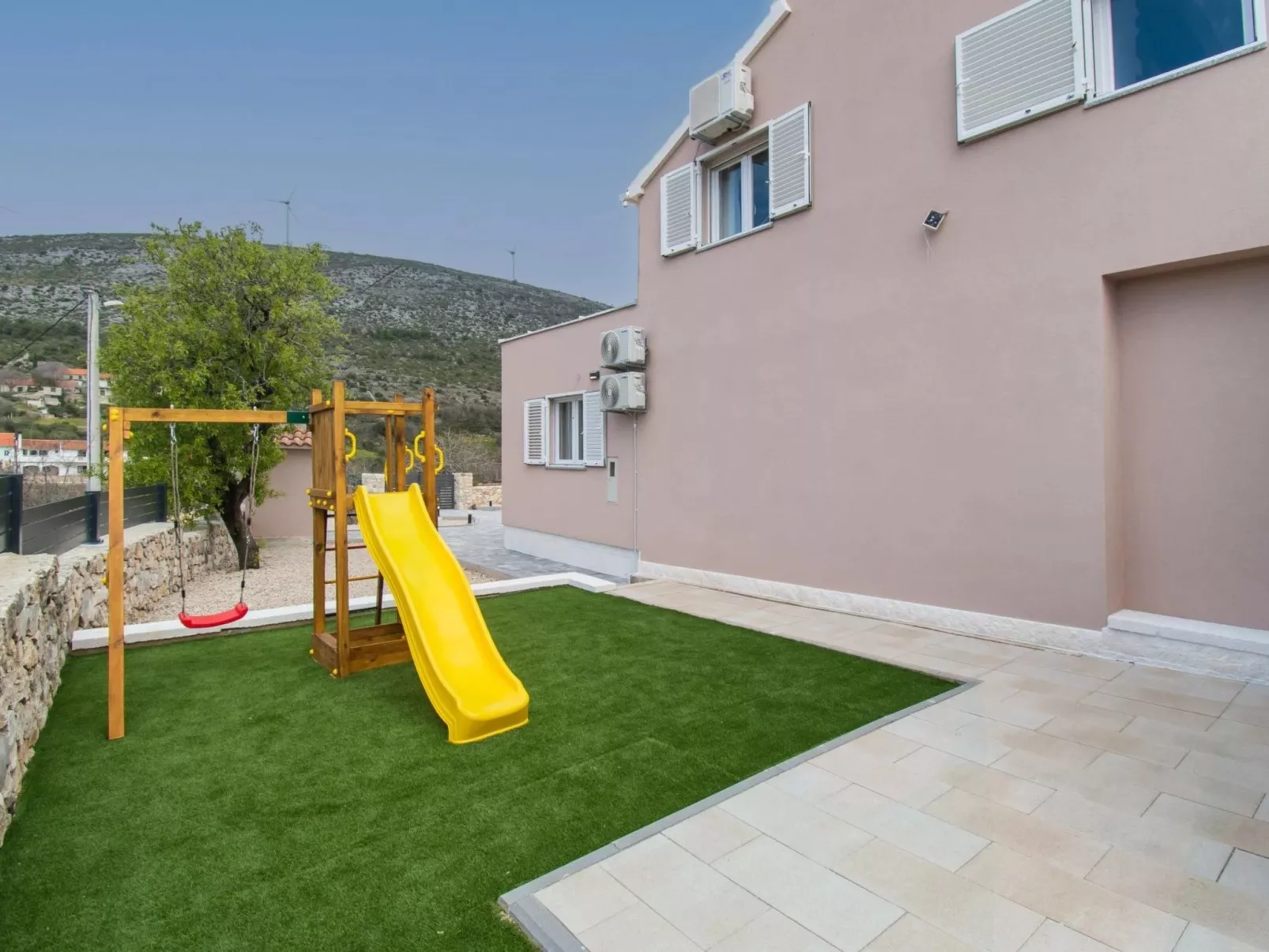 Villa Natura Piedra bei Sibenik-Binnen