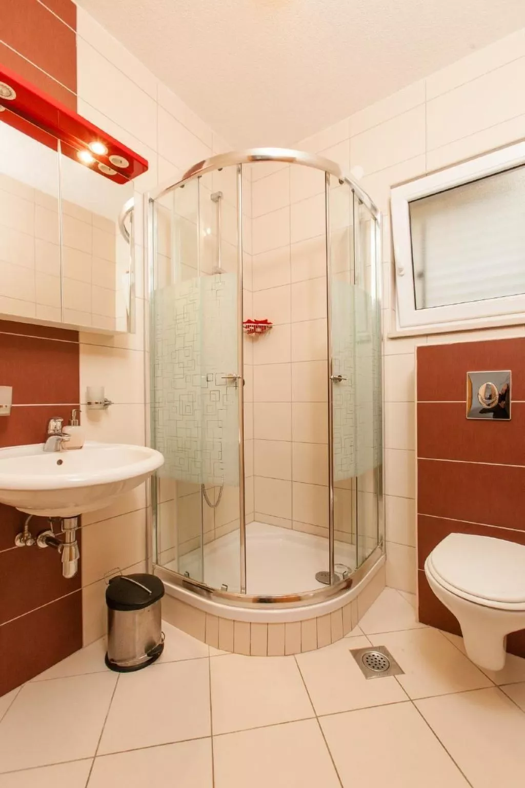 Villa Luna, Ap. 5 mit Pool-Image-tags.info