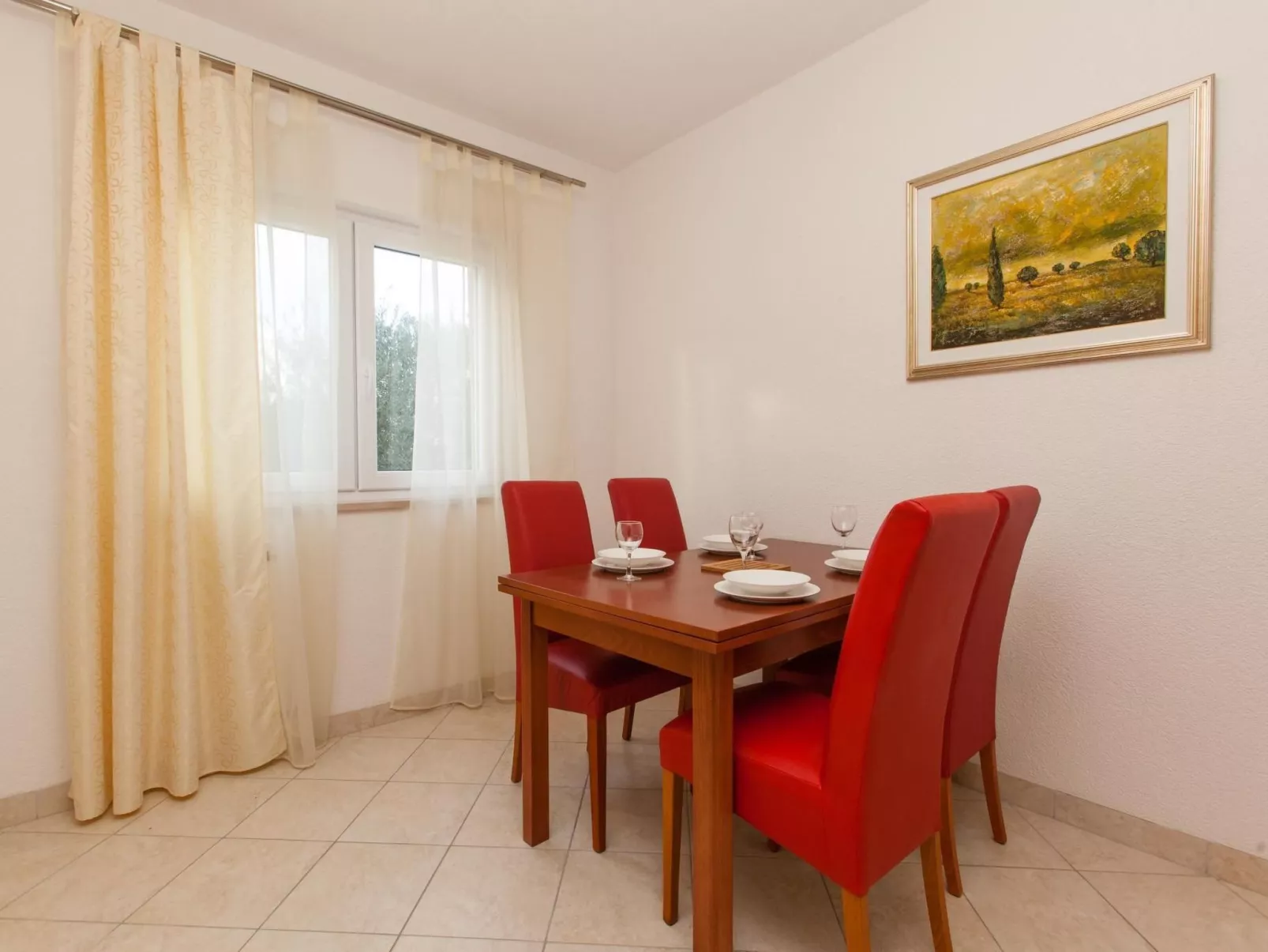 Schöne Ferienwohung Luna in Dalmatien-Binnen