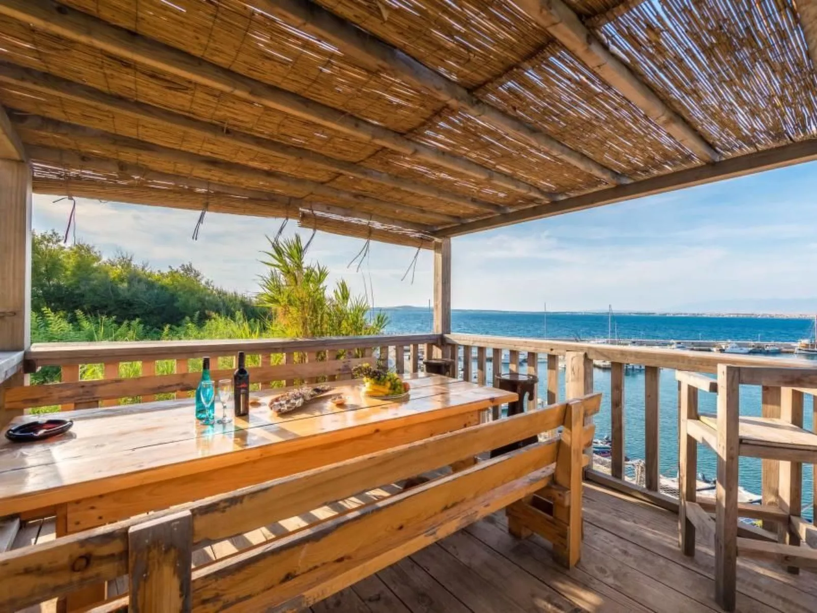 "Delfin prizemlje"-Buiten