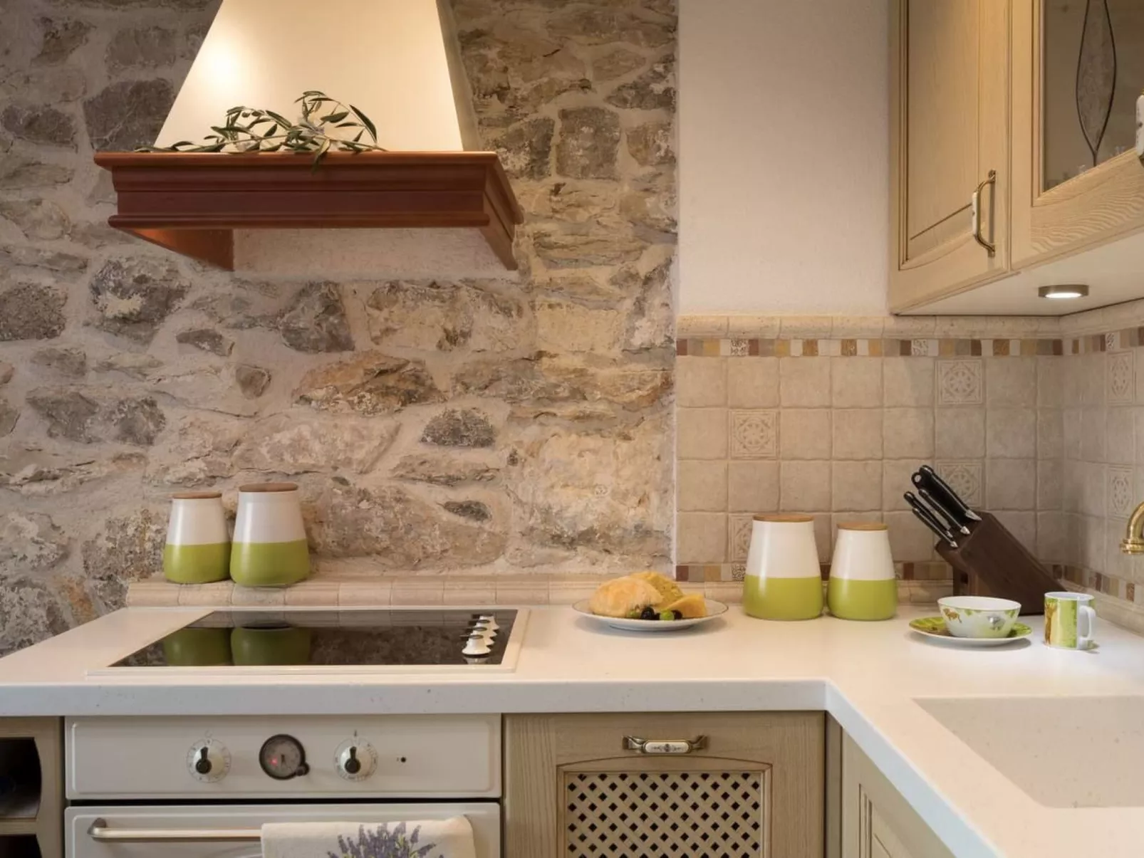 Villa Josipovi Dvori-Binnen