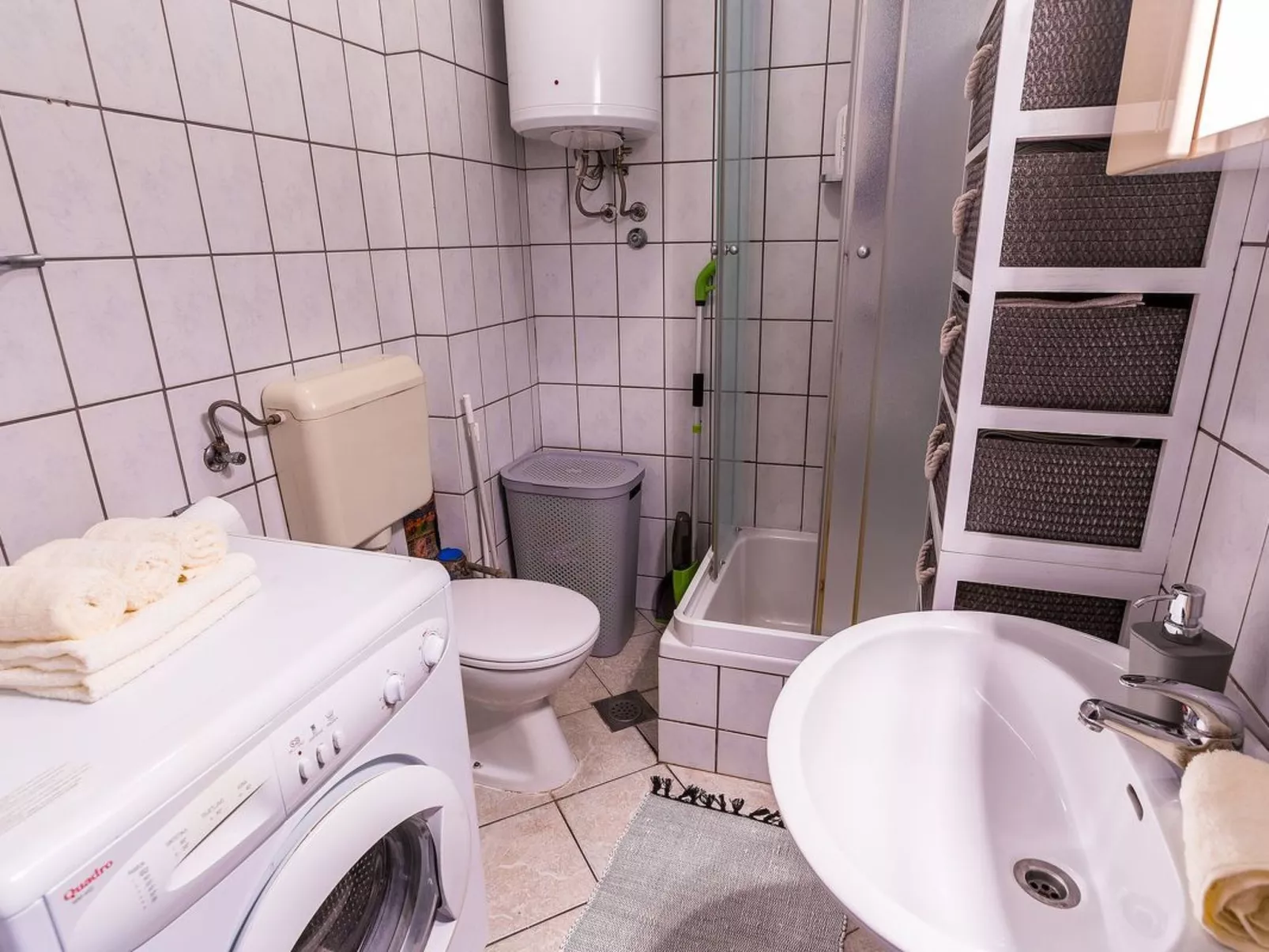 Für 4 Personen ca. 35 m&sup2; in Pula, Istrien (Pula und Umgebung)-Image-tags.info