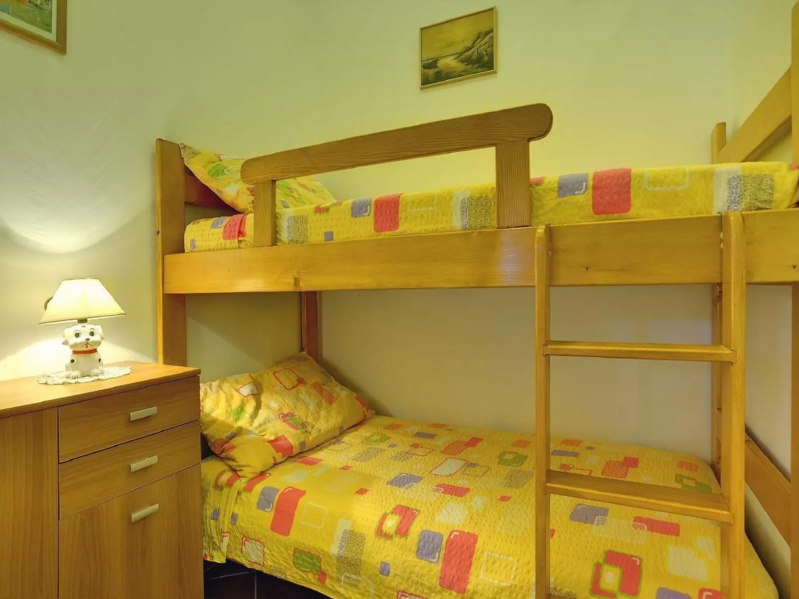 In Rakalj mit Großem Garten und Panoramablick-Binnen