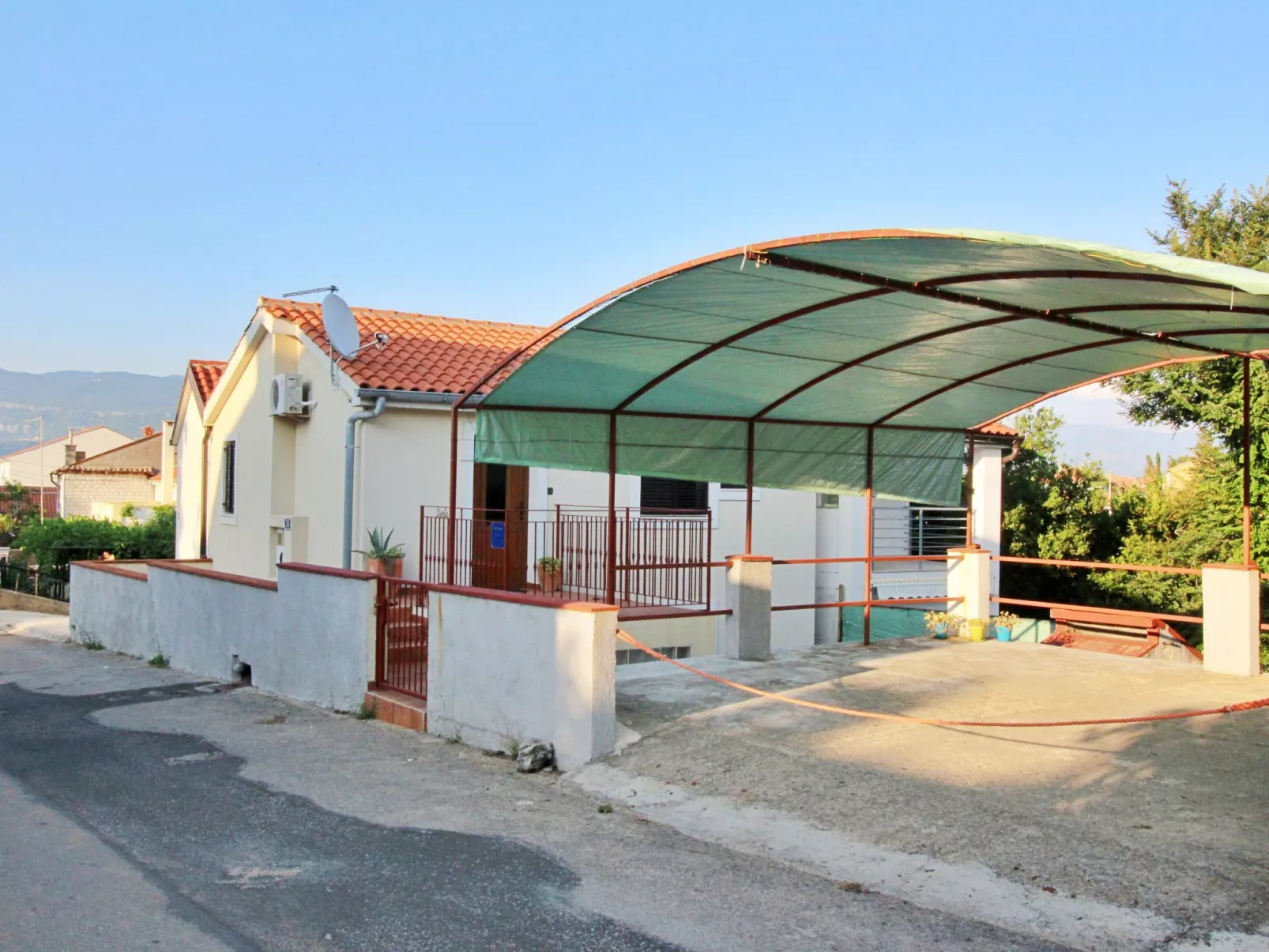 Apartment Bujas-Binnen