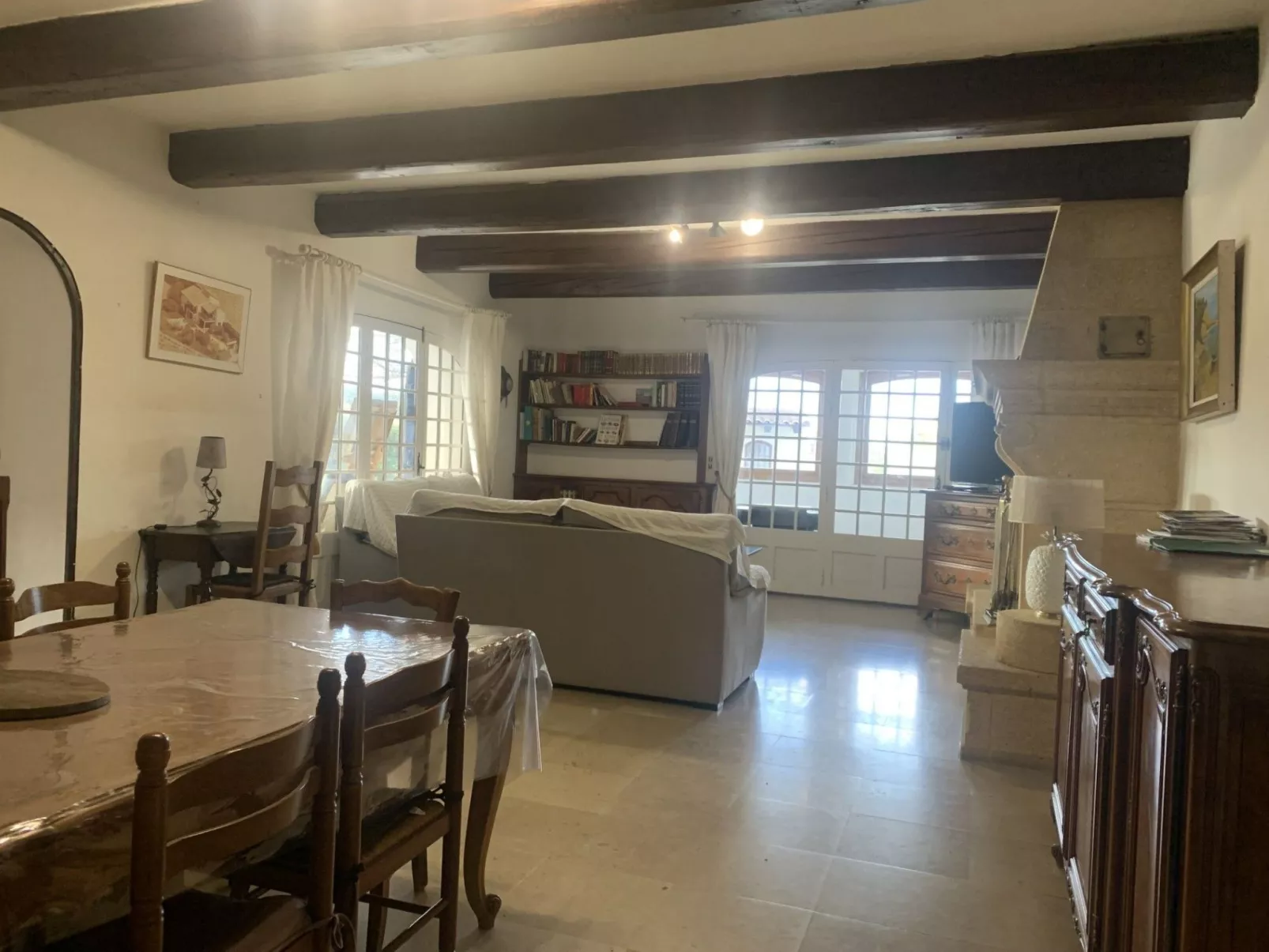 Provençal Privates Schwimmbad, Haustiere willkommen-Binnen