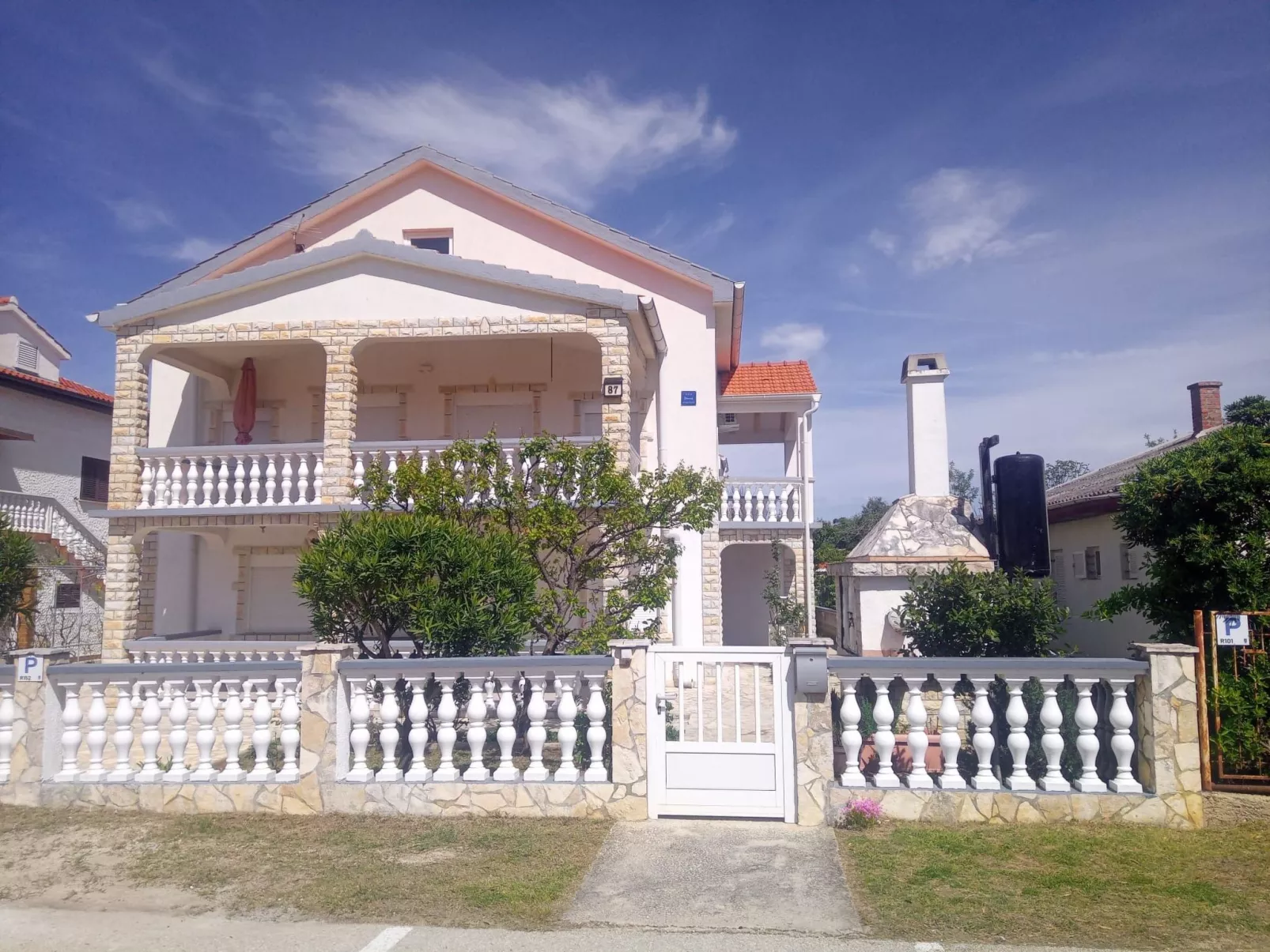 Wohnungen Nada in Sabunike - von TA Leut Agency-Image-tags.info