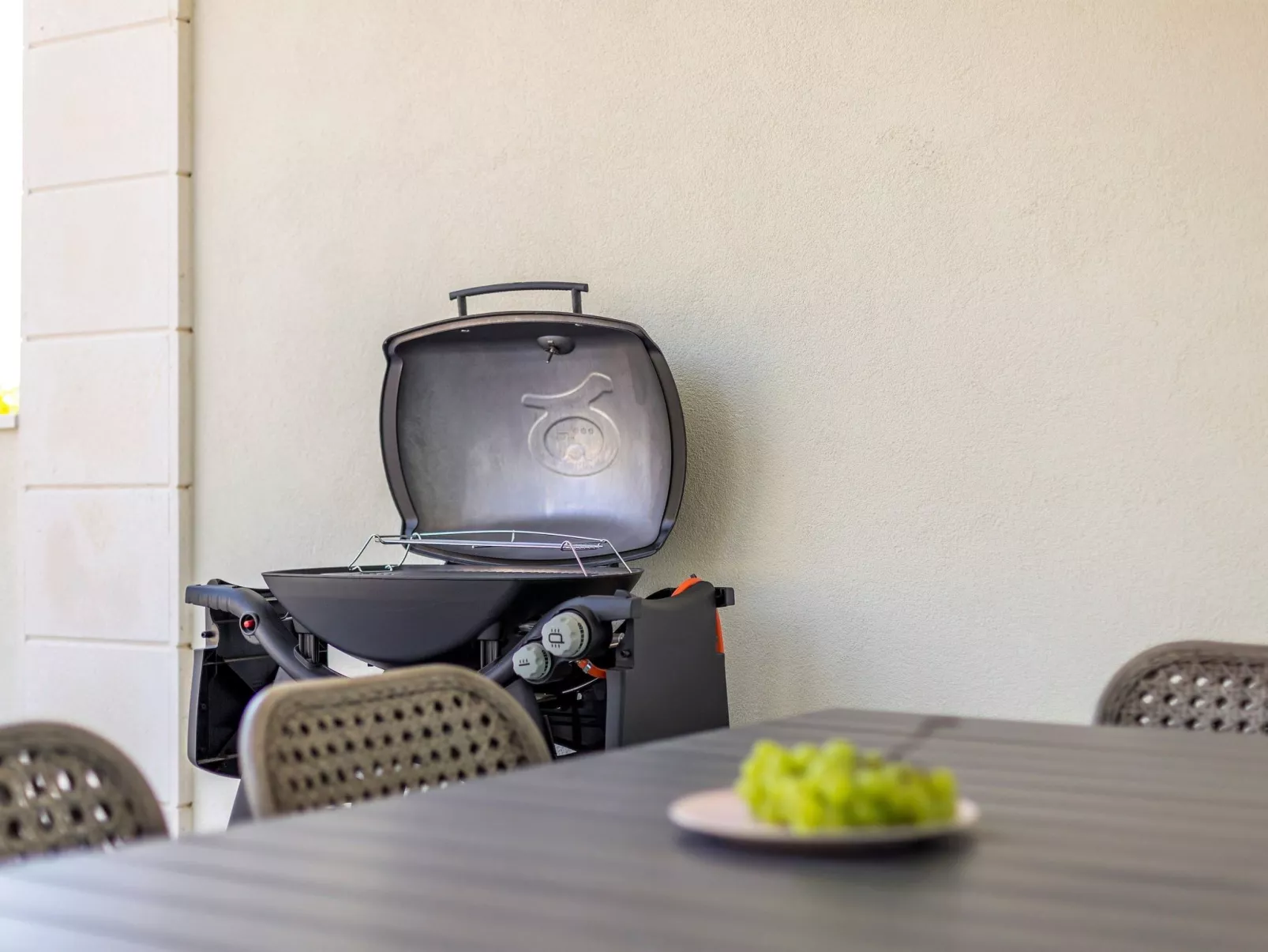 Luxus-Apartment mit Whirlpool-Buiten