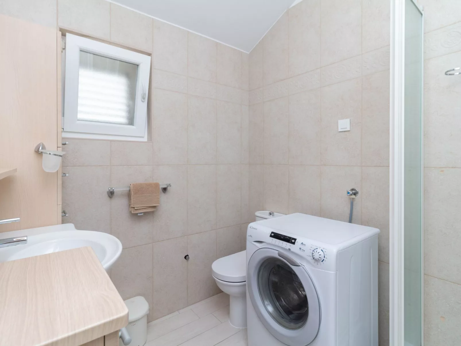 NEW Beachfront Wohnung mit Meerblick - TA Leut-Binnen