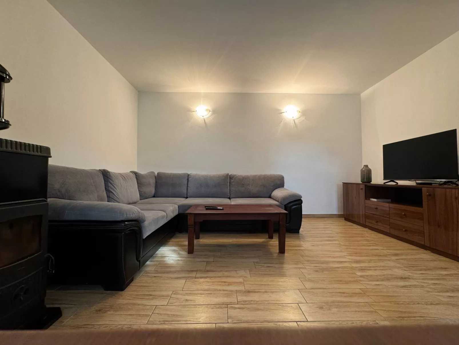 Gemütliche Wohnung Crno-Image-tags.info