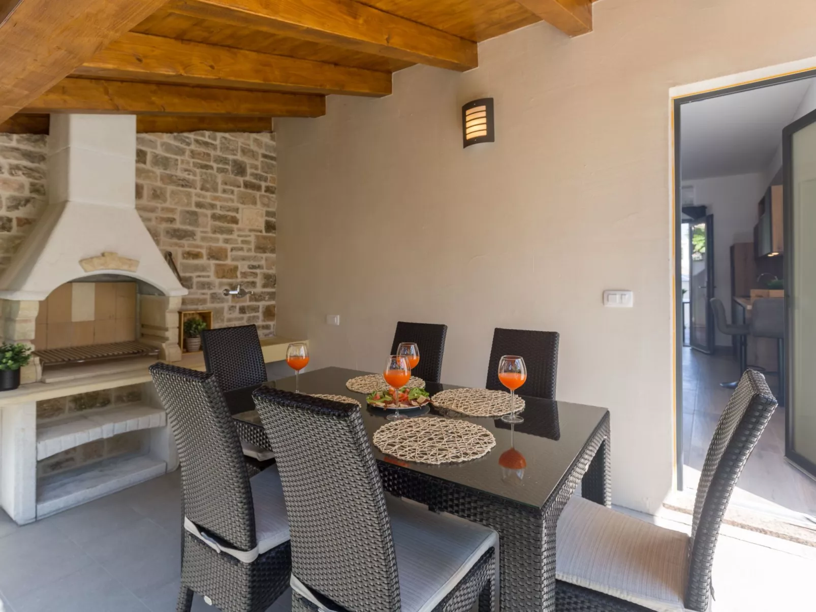 Residence Radovan 1-Buiten