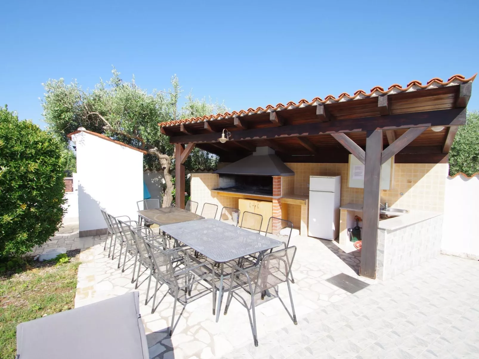 In Banjole mit Gemeinschaftspool-Binnen