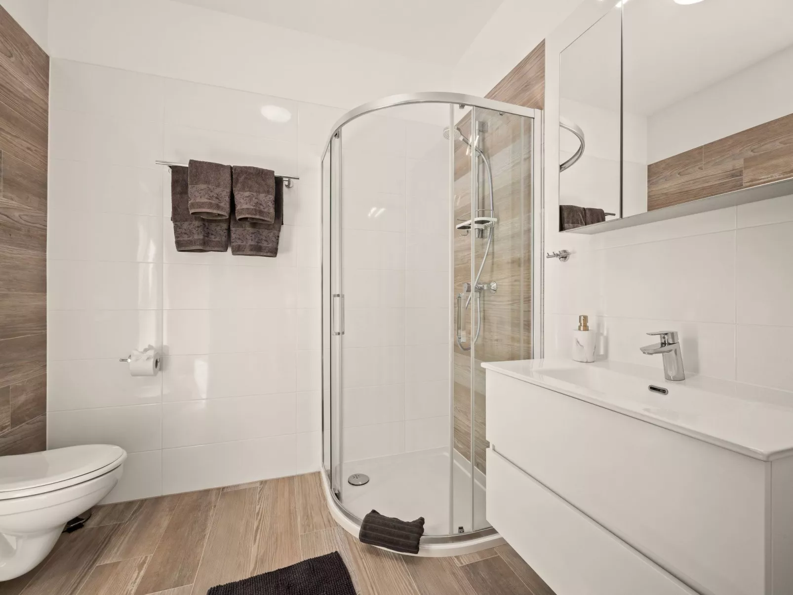 Villa Tea mit beheiztem Salzwasserpool-Binnen