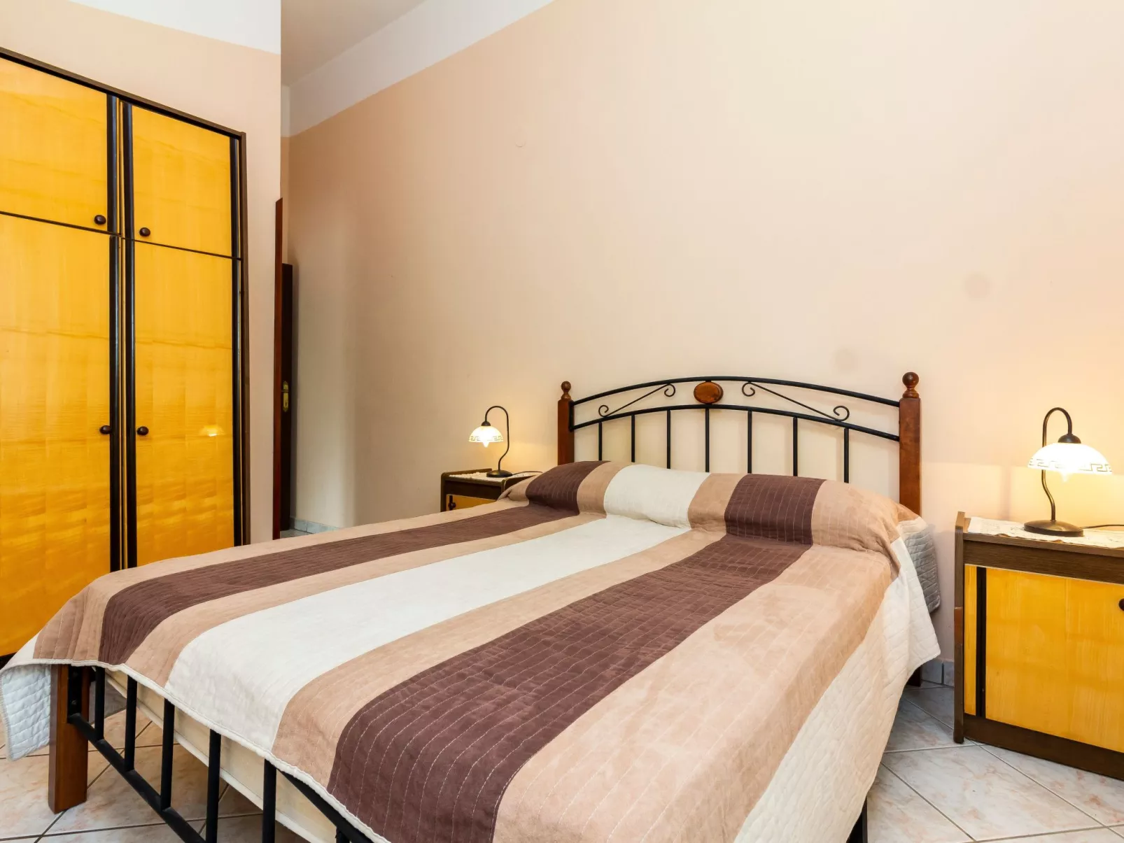 Für zwei Personen-Binnen