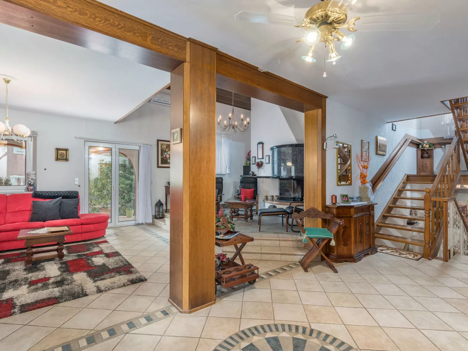 Charmante Familienvilla, in der Hunde willkommen sind-Binnen