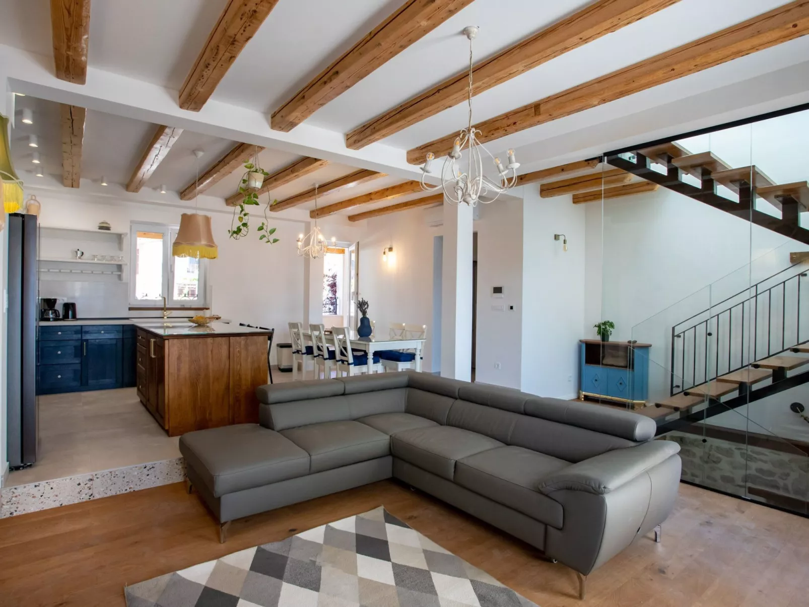 Für 12 Personen ca. 180 m&sup2; in Jesenice, Dalmatien (Gespanschaft Split-Dalm-Binnen