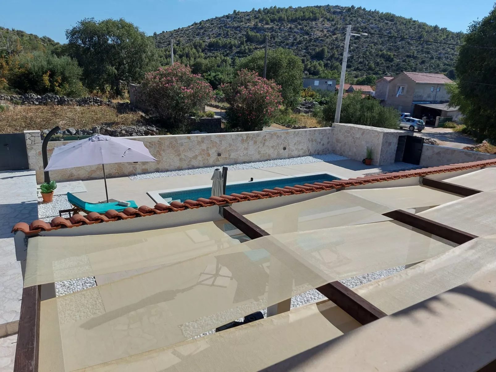 "Charmy Luna" mit Pool - Buiten