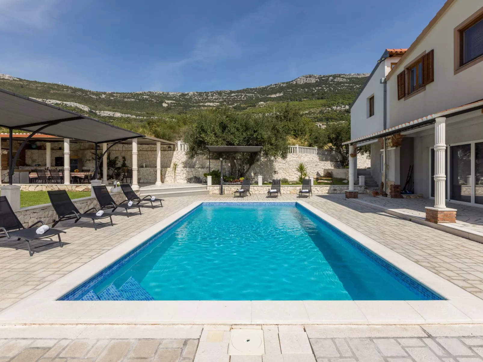 Villa Stari Hill-Image-tags.info