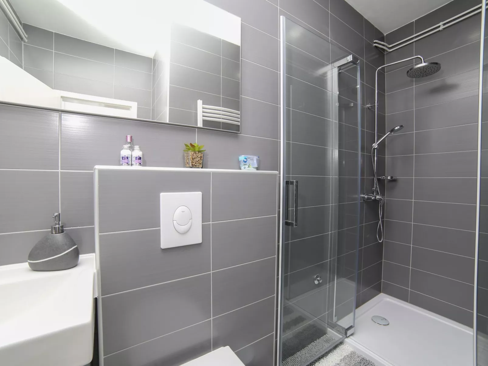 Komplett ausgestattete Wohnung für 7 Personen-Binnen