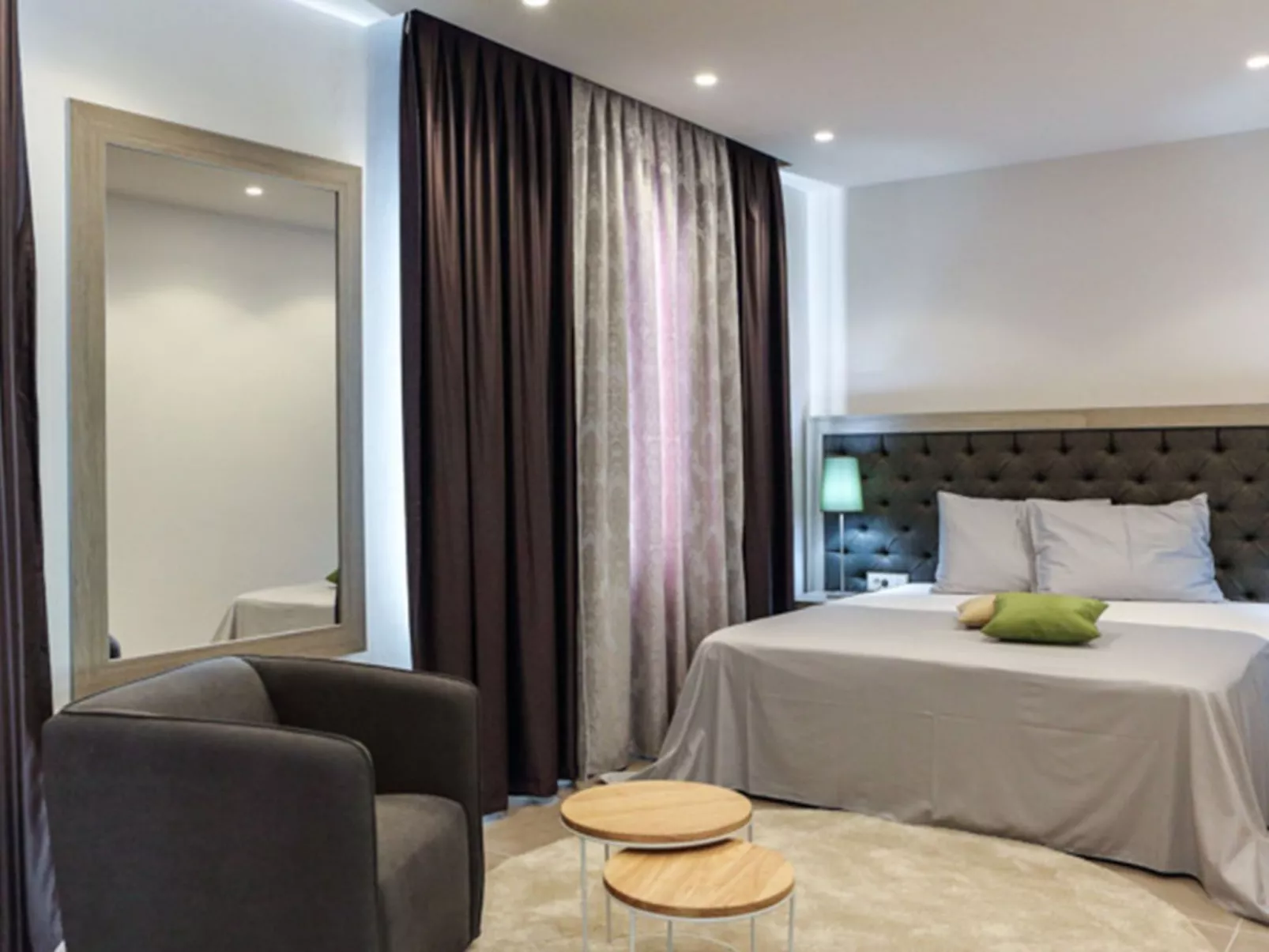 Luxusvilla Viola mit Pool, Sauna und Fitnessraum-Binnen