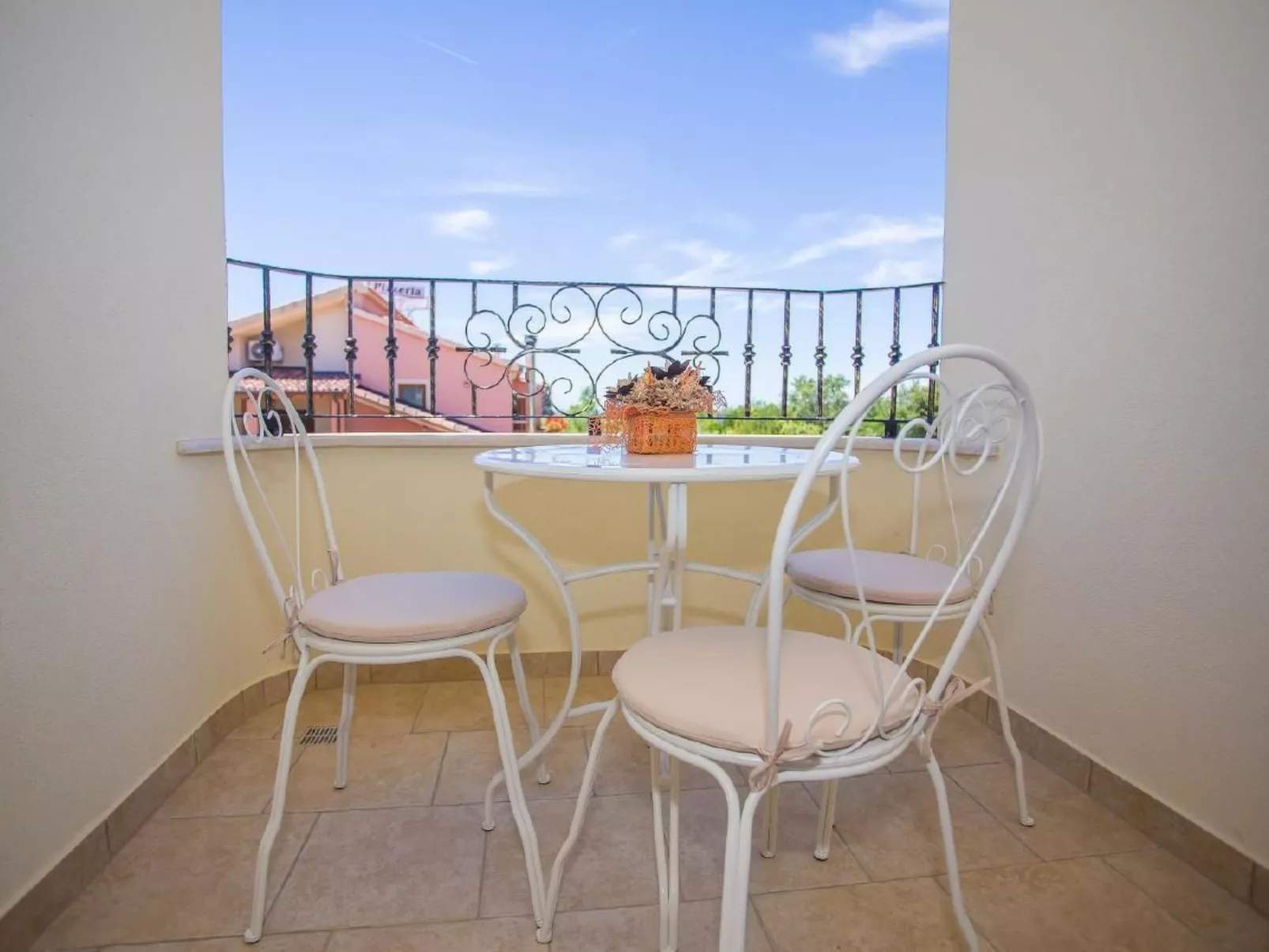 Residence Birikina 4-Image-tags.info