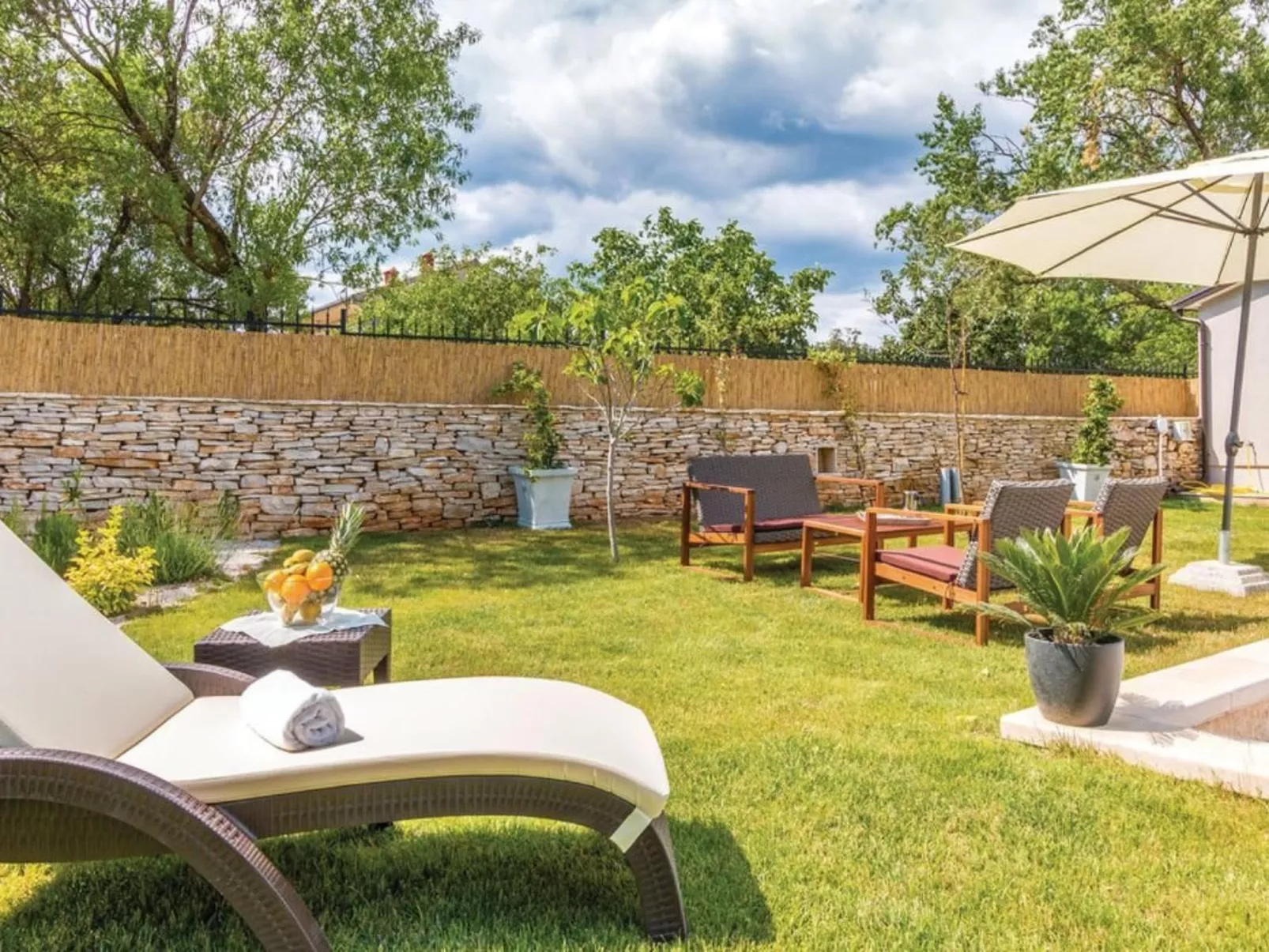 'Villa Oliva' mit privatem Pool-Buiten