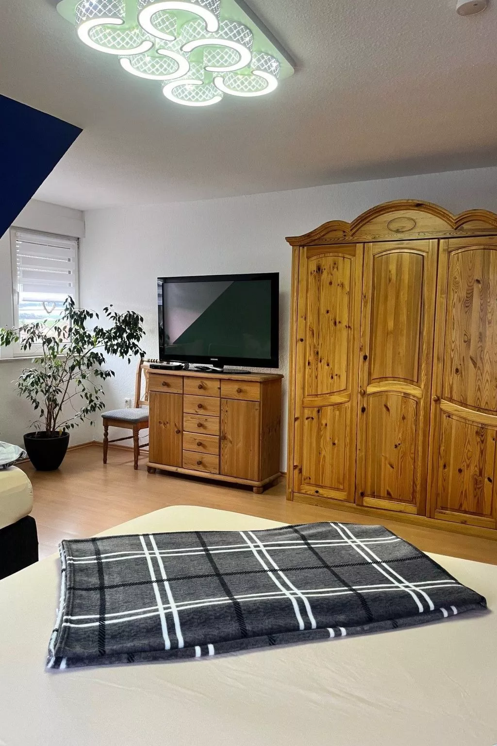 Villa mit Bergblick-Image-tags.info