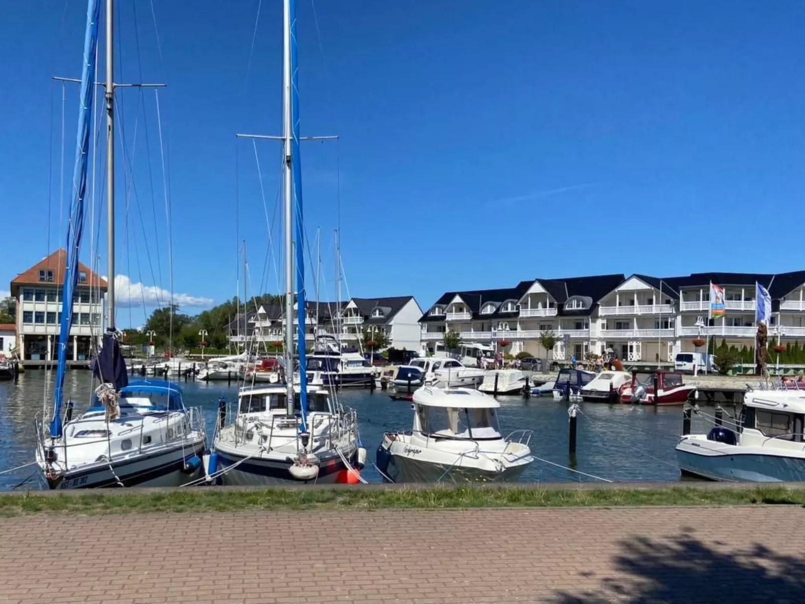 Haus „Am Yachthafen“-Buiten