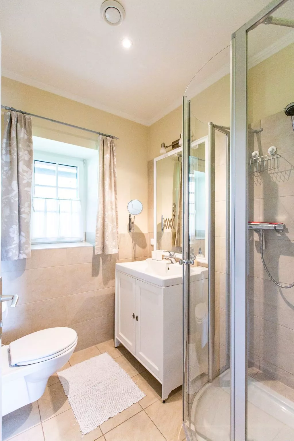 Exklusive Ferienwohnung in Piber mit Grill, Garten und Terrasse-Binnen