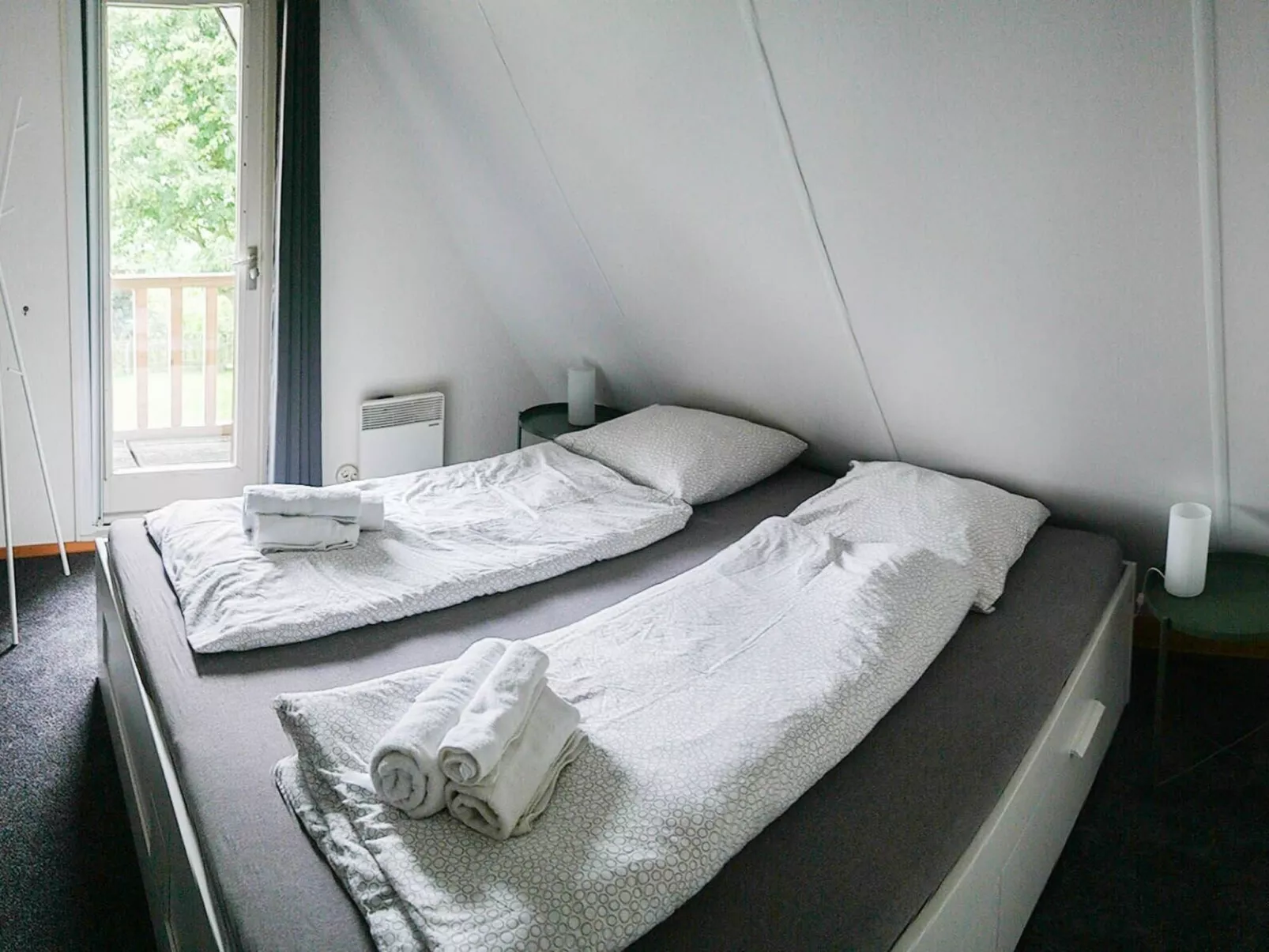 185 Leonie-Image-tags.info