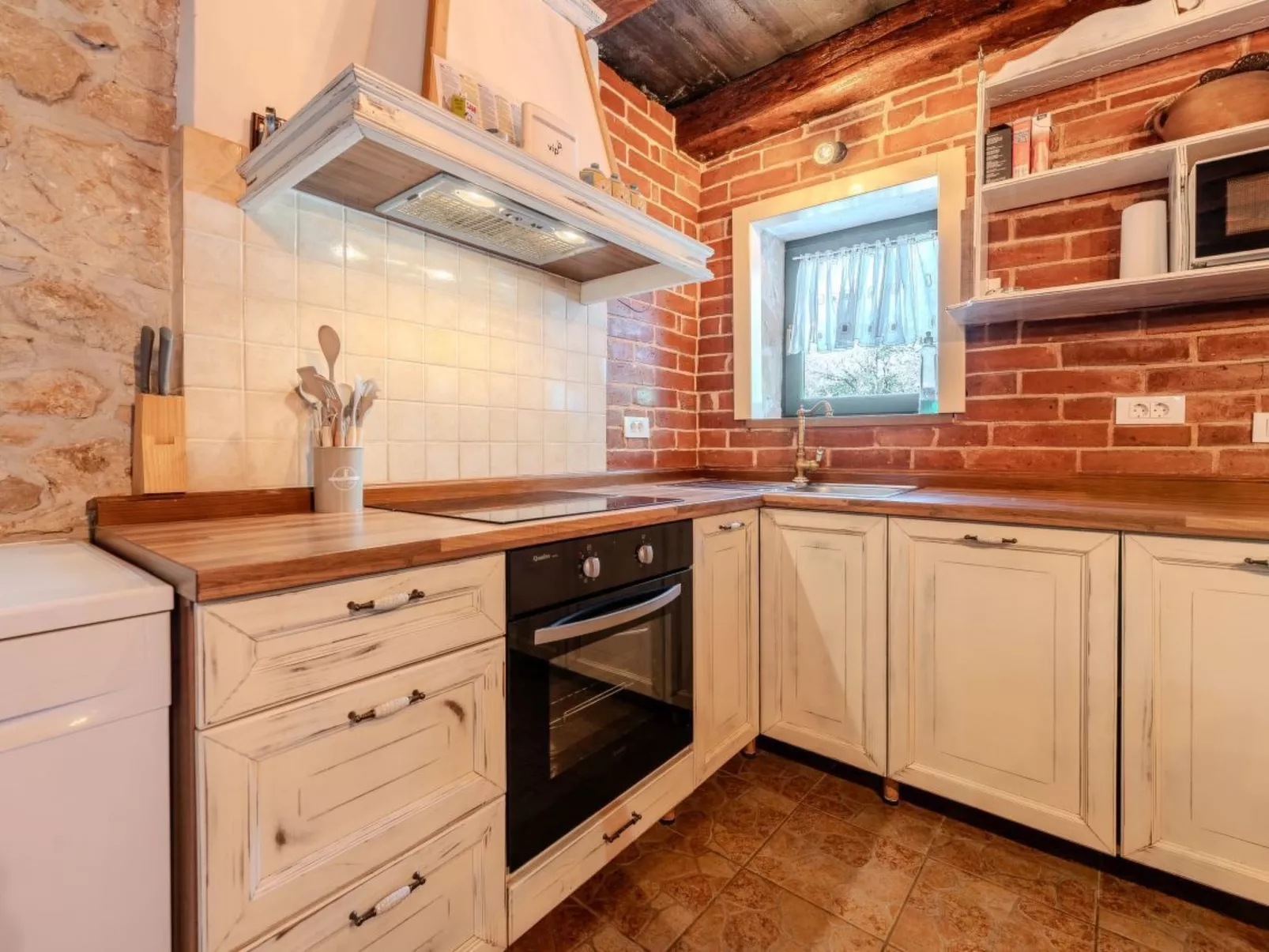 Orhideja - Agentur TA Leut-Binnen