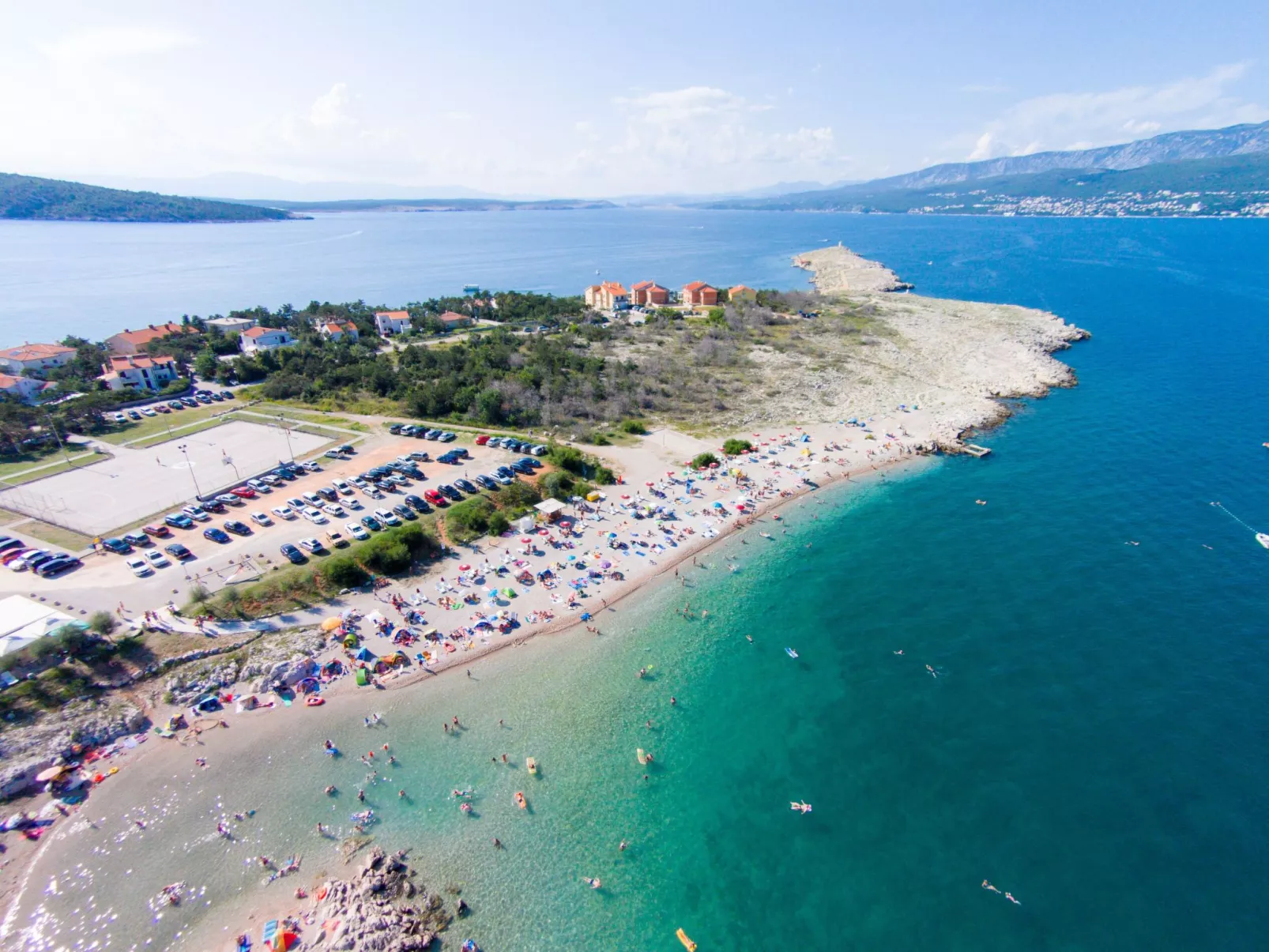 Apartment Beakovic-Buiten