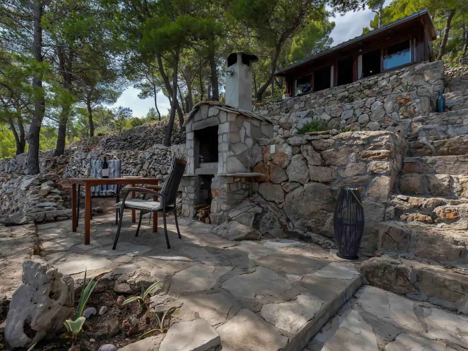 Haus in Općina Sućuraj mit Grill und Terrasse-Buiten