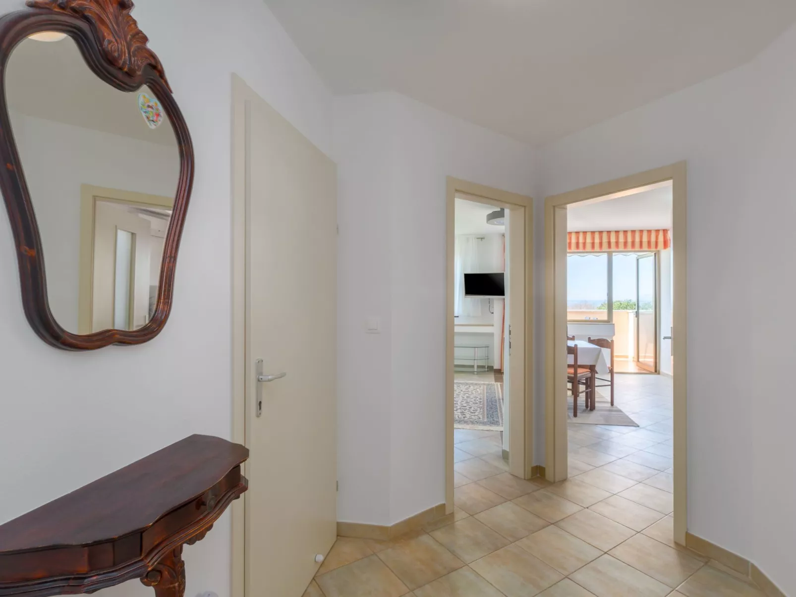 Residence Livija 4-Binnen