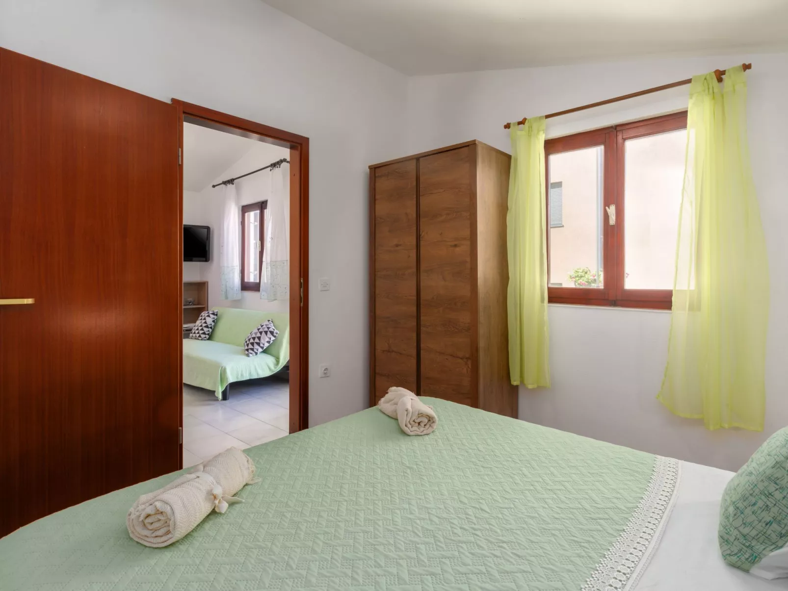 Rozi für 2 Personen in Strandnähe-Binnen