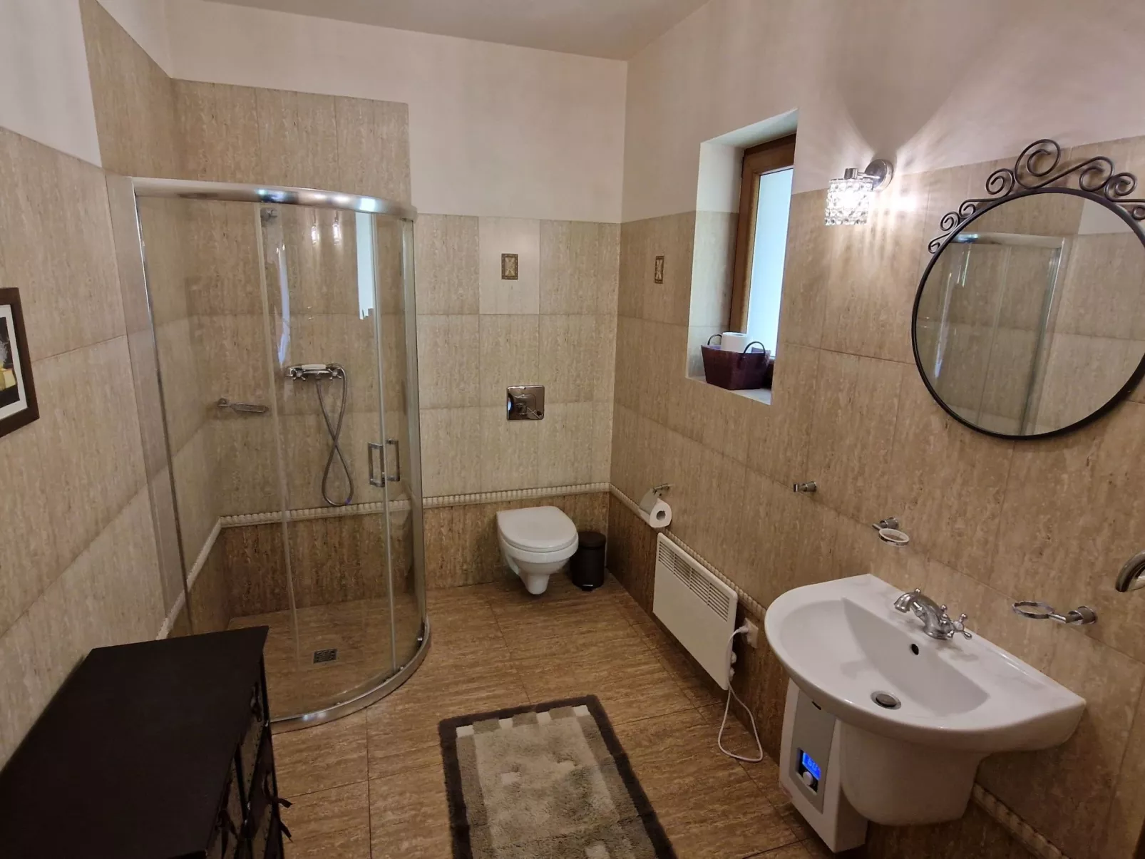 Haus mit fünf Schlafzimmern und Sauna-Binnen