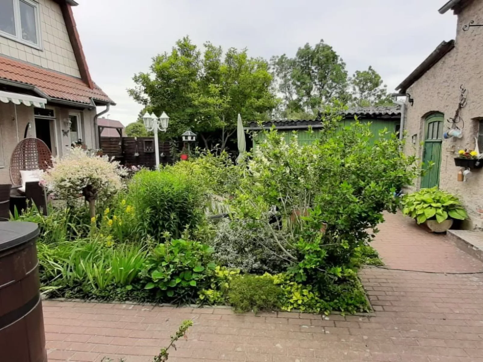 Am Apothekerberg-Buiten