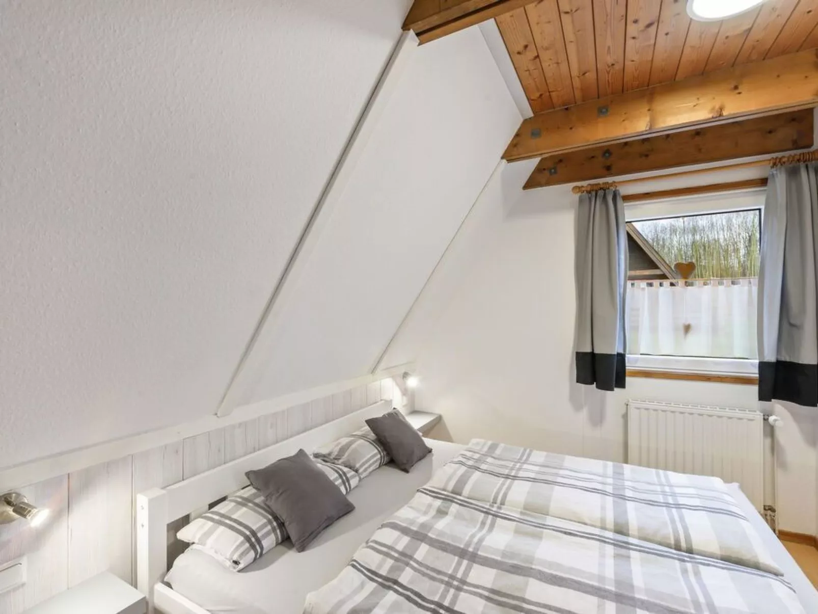 Schönes Ferienhaus am Twistesee-Binnen