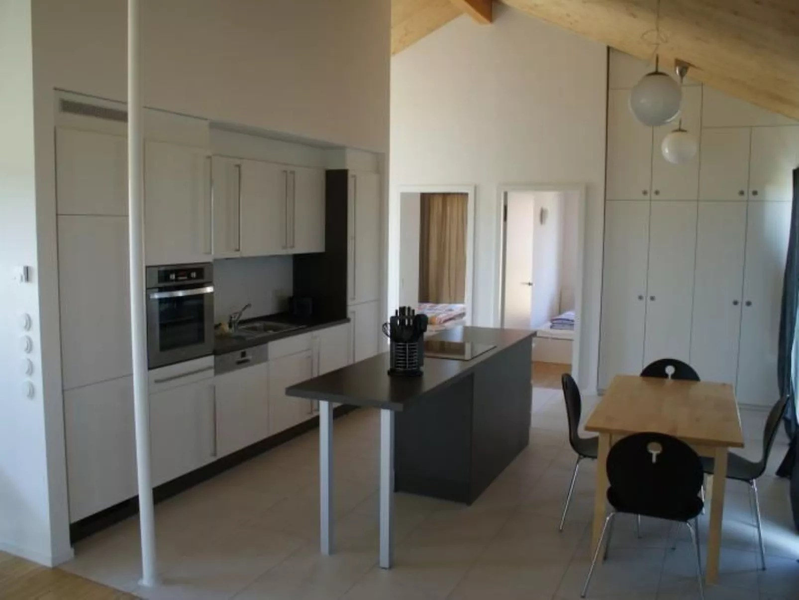 Strandnahes Ferienhaus mit Terrasse und Stellplatz-Image-tags.info