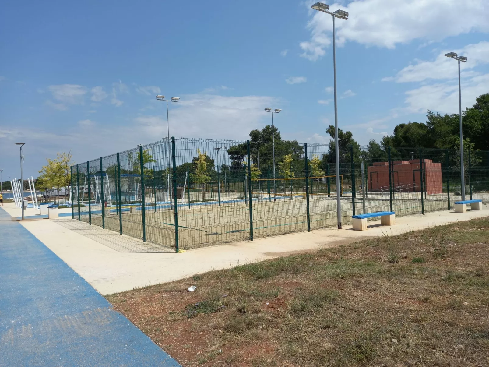 Im Dorf Valbandon, 800 m vom Strand entfernt-Binnen