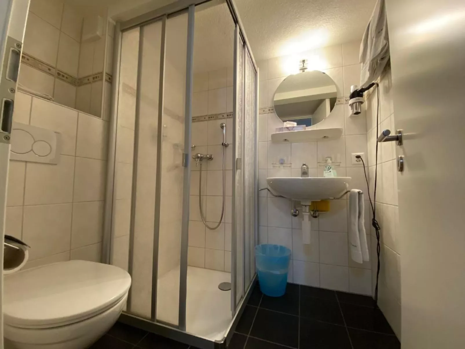 Apartment mit Balkon Esther's Guesthouse-Image-tags.info