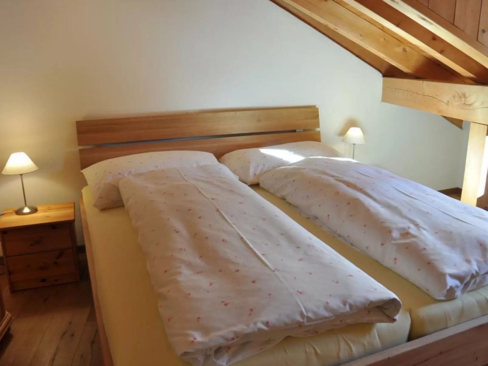 Chesa Sunasain V11-Binnen