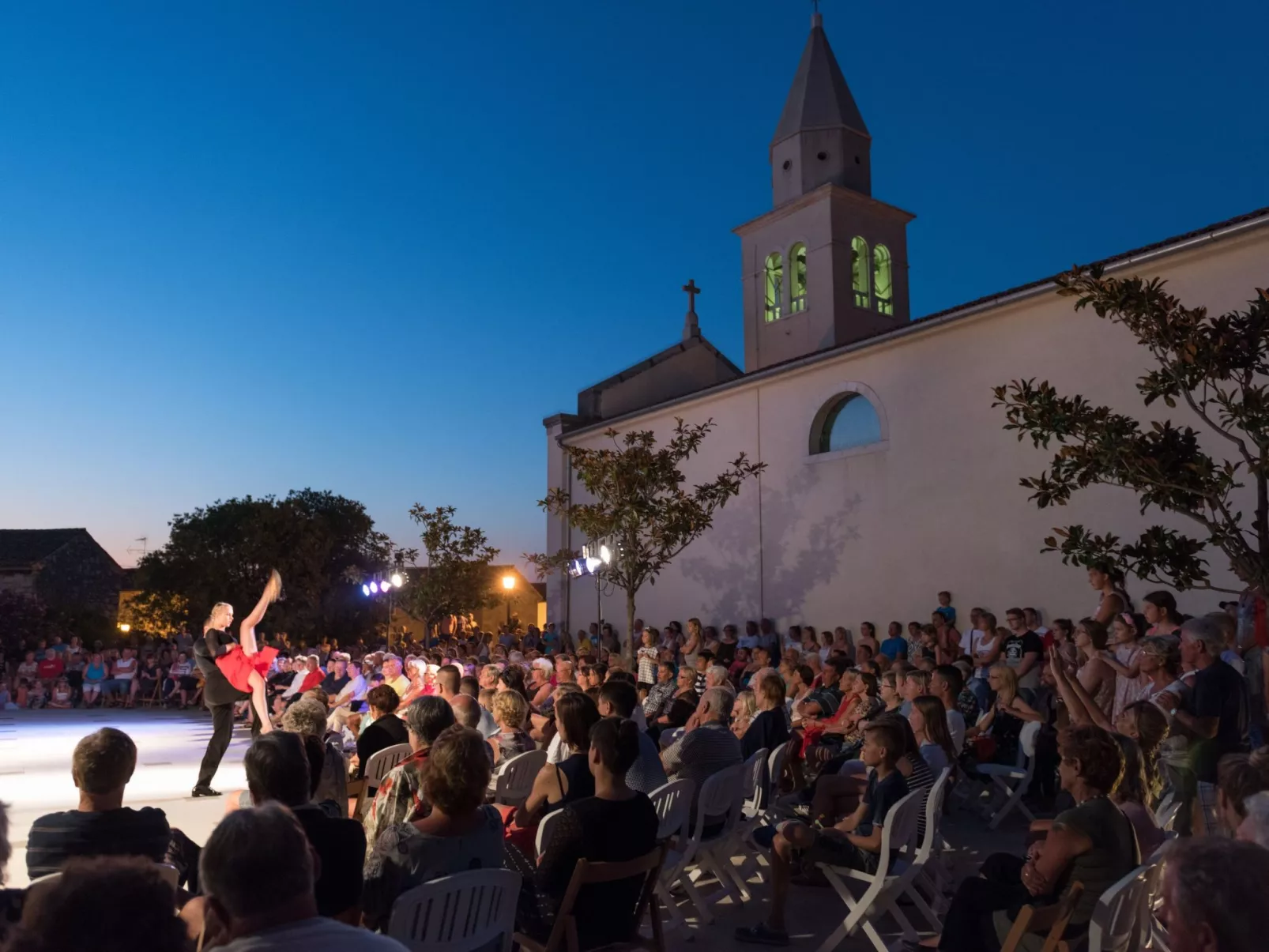 Kleine Wohnung mit schönem Balkon - Buiten