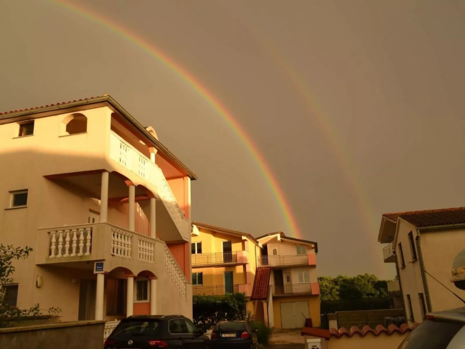 In Pula mit Grill, Terrasse und Garten-Buiten